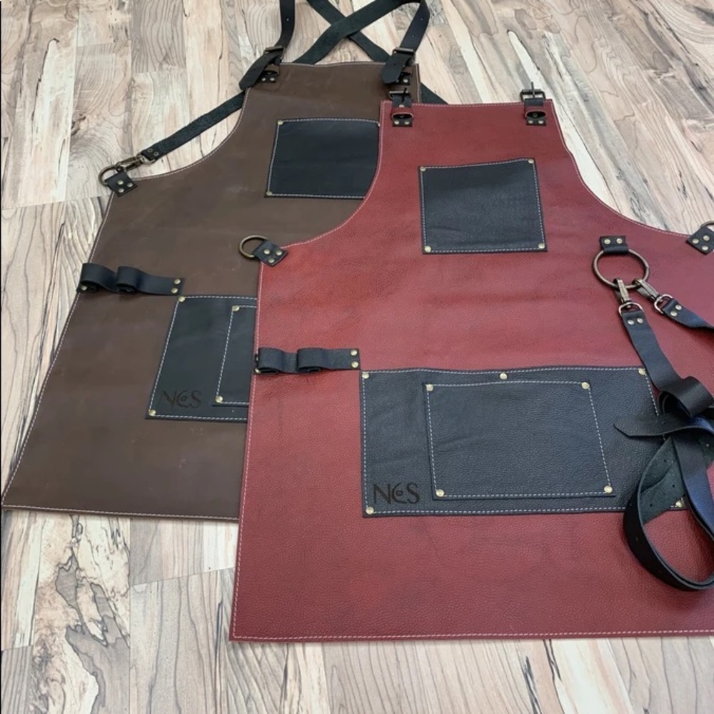 PERGE FULL GRAIN LEATHER APRON